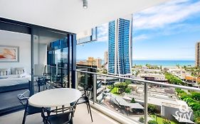 Circle On Cavill, 1 Bedroom Ocean Family Apartment Surfers Paradise